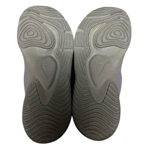 Nike Legend Essential 3 - Picture 4 of 9